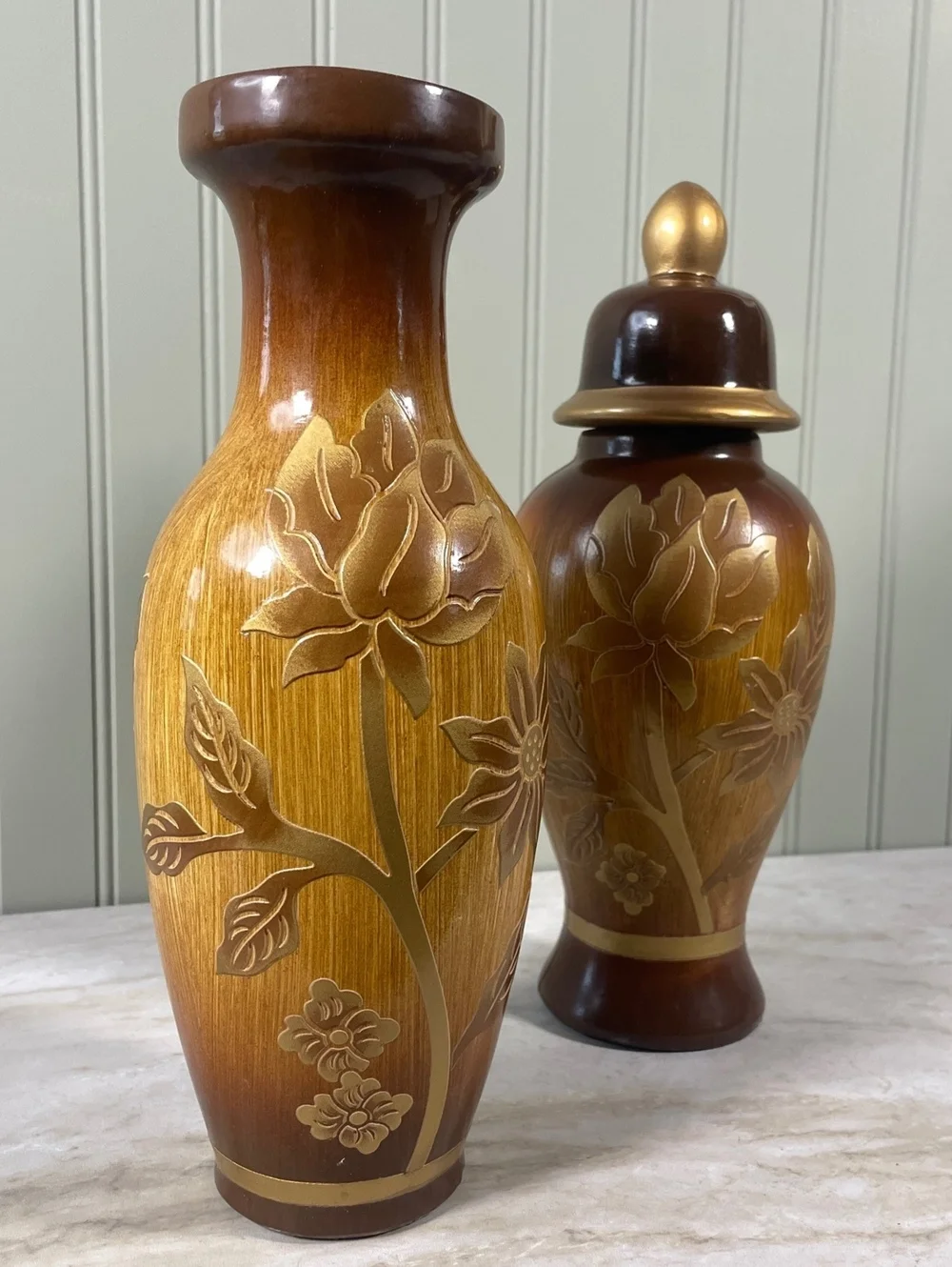 Vintage Floral Woodgrain Vase and Lidded Ginger Jar Set